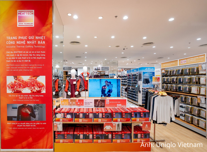 Dịp này, thương hiệu UNIQLO (thương hiệu bán lẻ thời trang toàn cầu đến từ Nhật Bản) cũng chính thức khai trương cửa hàng UNIQLO AEON MALL Thanh Hóa, mang các trang phục LifeWear chất lượng Nhật Bản và trải nghiệm mua sắm hiện đại đến gần hơn với khách hàng tại Thanh Hóa.