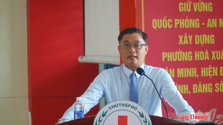 Ông Nguyễn Xuân Vũ, Chủ tịch Liên minh Hợp tác xã TP. Đà Nẵng phát biểu tại chương trình.