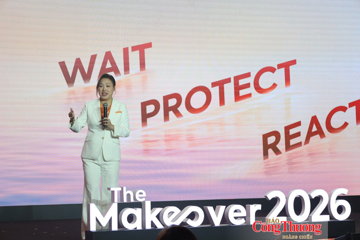 Bà Tiêu Yến Trinh, Nhà sáng lập - Tổng Giám đốc Talentnet phát biểu tại hội thảo.