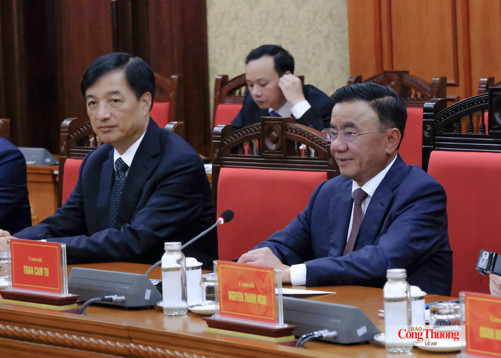 Ủy viên Bộ Chính trị, Thường trực Ban Bí thư Trung ương Đảng Cộng sản Việt Nam Trần Cẩm Tú phát biểu tại hội đàm.