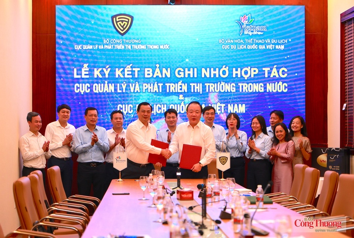 Cục Quản lý và Phát triển thị trường trong nước và Cục Du lịch Quốc gia Việt Nam ký kết Bản ghi nhớ hợp tác giai đoạn 2026 - 2030