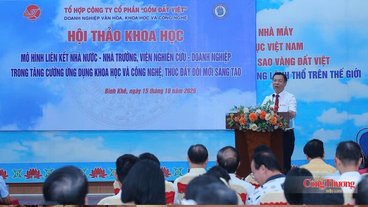 Gần 200 nhà khoa học, chuyên gia đã nghe chia sẻ về quá trình xây dựng doanh nghiệp khoa học và công nghệ của Gốm Đất Việt