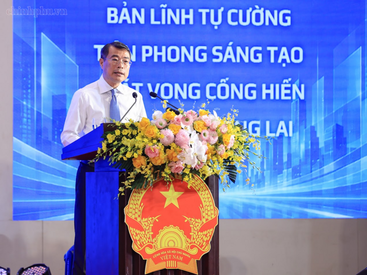 Thủ tướng Chính phủ Lê Minh Hưng phát biểu tại chương trình Thủ tướng Chính phủ đối thoại với thanh niên năm 2026. Ảnh: chinhphu.vn/Nhật Bắc