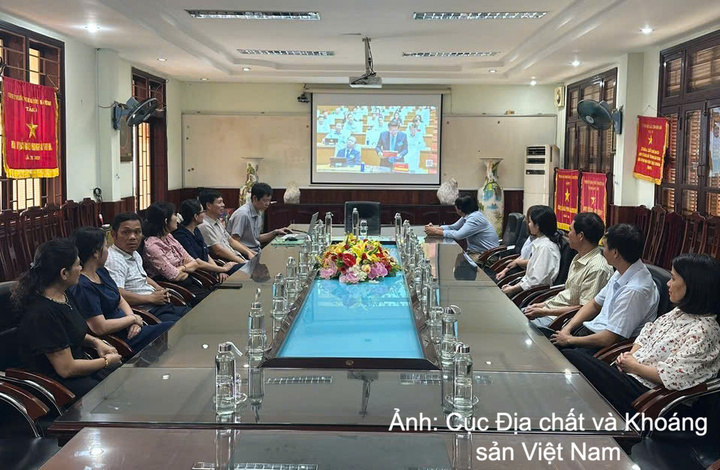 Đảng bộ Cục Địa chất và Khoáng sản Việt Nam học tập, quán triệt Nghị quyết Hội nghị lần thứ Tư Ban Chấp hành Trung ương Đảng khóa XIV