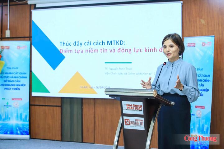 Bà Nguyễn Minh Thảo - Trưởng ban Nghiên cứu Môi trường kinh doanh và Năng lực cạnh tranh, Viện Nghiên cứu Chính sách và Chiến lược. Ảnh: Hữu Thắng