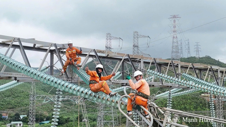 Hạ tầng truyền tải điện đóng vai trò quan trọng trong vận hành thị trường điện.