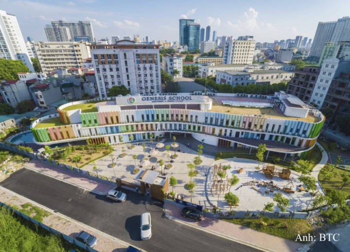 Trường Genesis School (cơ sở Tây Hồ Tây, Hà Nội) nhận được Chứng chỉ xanh Lotus hạng Vàng từ Hội đồng Công trình Xanh Việt Nam (VGBC).
