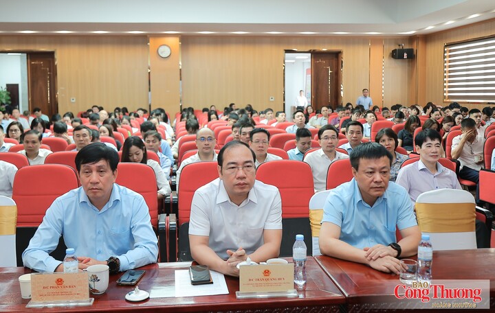 Thường trực Đảng ủy Bộ chủ trì Hội nghị tại điểm cầu Bộ Công Thương.