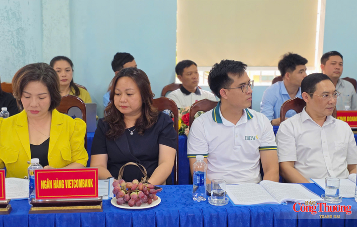 Các đại biểu tham dự Hội nghị gặp mặt doanh nghiệp, hợp tác xã, hộ kinh doanh và nhà đầu tư năm 2026 do UBND xã Gào tổ chức.