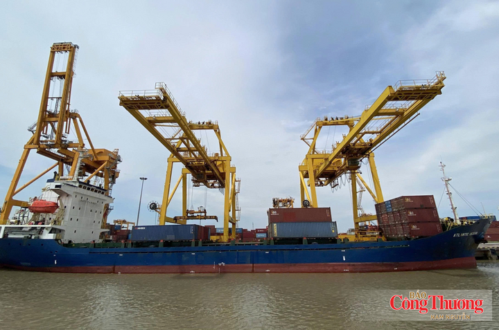 Kim ngạch xuất khẩu hàng hóa 9 tháng năm 2026 đạt 434,30 tỷ USD, tăng 24,5% so với cùng kỳ năm trước.