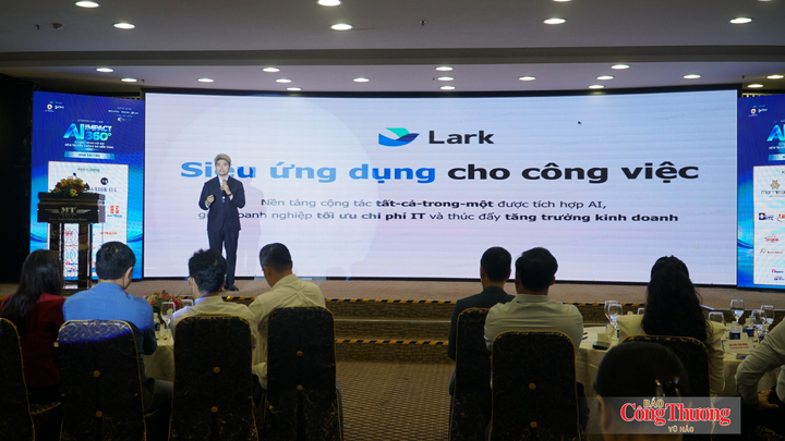 Các diễn giả chia sẻ các nội dung ứng dụng AI hiệu quả vào quản trị, vận hành doanh nghiệp