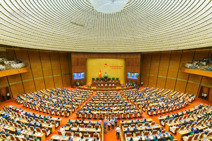 Toàn cảnh phiên họp