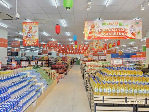 Đa dạng các sản phẩm tiêu dùng trong siêu thị BRGMart.