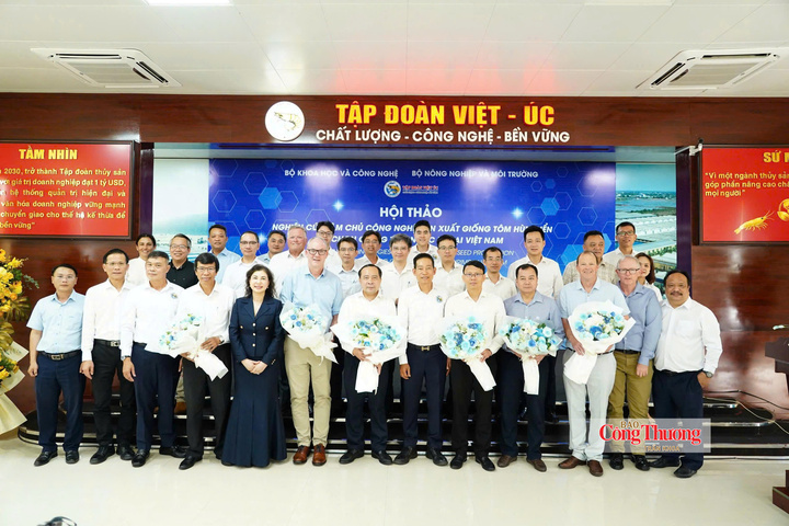 Các đại biểu tham dự hội thảo.