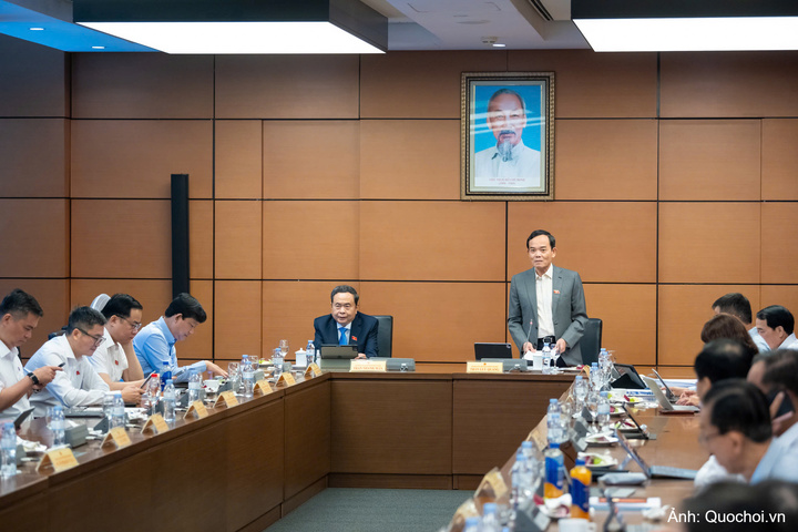 Toàn cảnh phiên thảo luận.