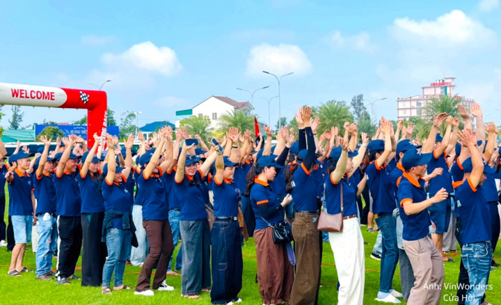 Du khách trải nghiệm các hoạt động tại Cửa Lò mùa Thu, Đông.