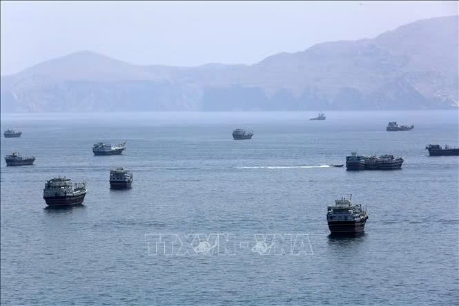 Eo biển Hormuz.
