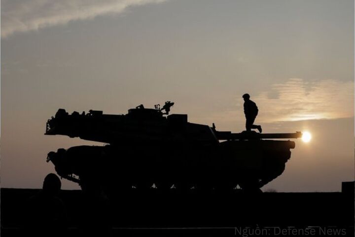 Xe tăng chiến đấu chủ lực M1A2 Abrams. Nguồn: Defense News
