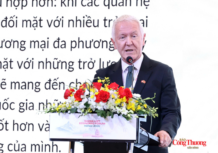 Ông Ivo Sieber, Phó Chủ tịch SVEF phát biểu.