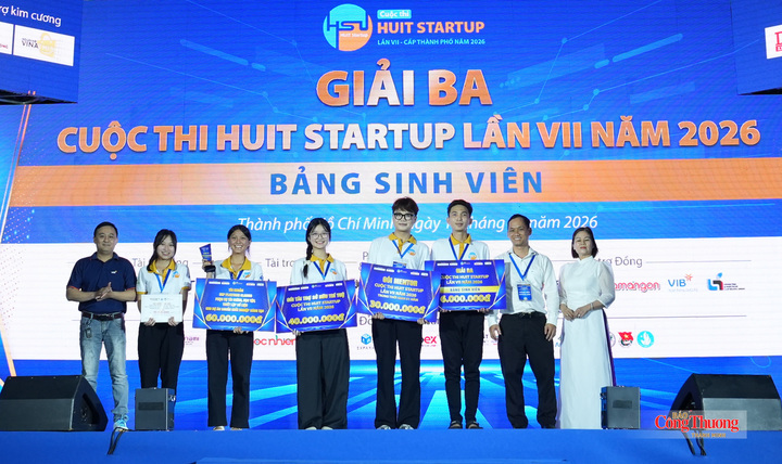 Ban Tổ chức trao giải Ba cho các dự án ở bảng Học sinh, bảng Sinh viên và bảng Doanh nghiệp.