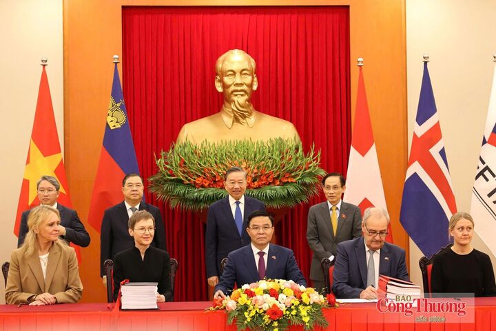 Tổng Bí thư, Chủ tịch nước Tô Lâm cùng lãnh đạo Chính phủ, các bộ, ngành chứng kiến lễ ký kết FTA giữa Việt Nam - EFTA.