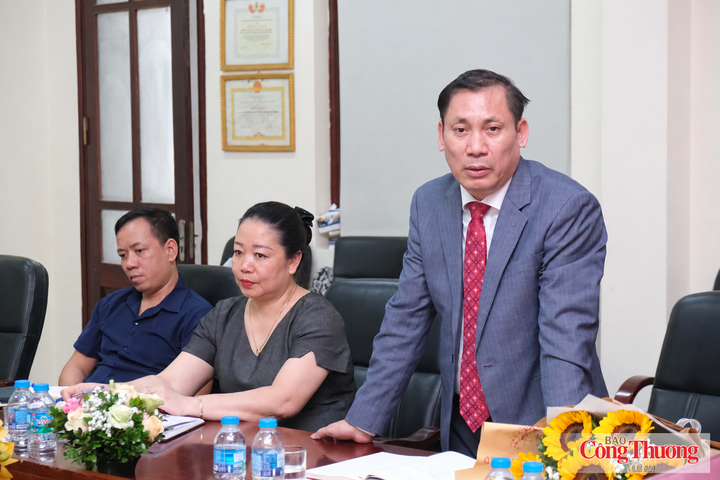Ông Nguyễn Đình Tùng, Quyền Viện trưởng Viện Nghiên cứu Thiết kế chế tạo máy nông nghiệp phát biểu