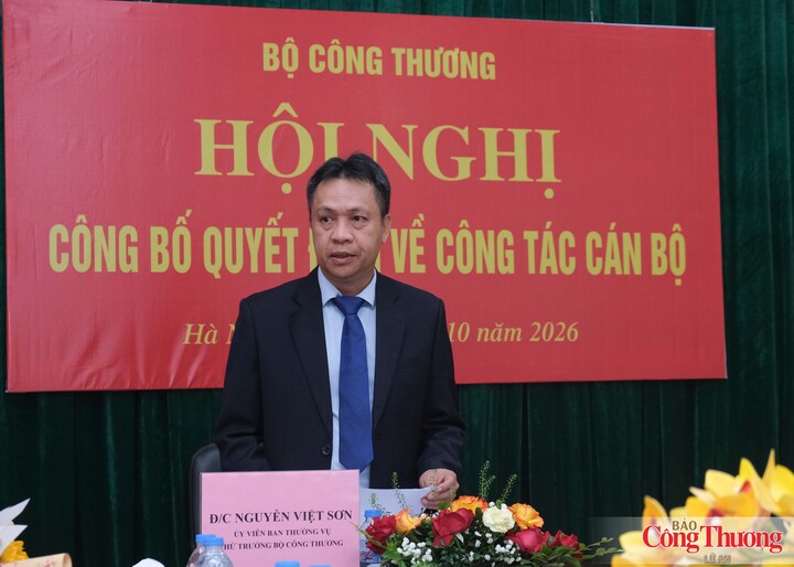 Thứ trưởng Bộ Công Thương Nguyễn Việt Sơn phát biểu chỉ đạo