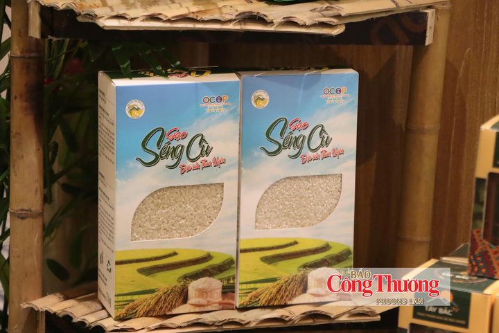 Gạo Séng Cù được đóng gói bao bì bắt mắt