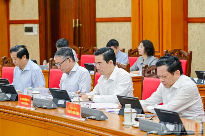 Lãnh đạo các ban, bộ dự buổi làm việc. (Ảnh: DUY LINH)