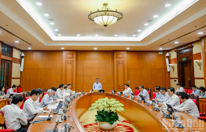 Quang cảnh buổi làm việc. (Ảnh: DUY LINH)