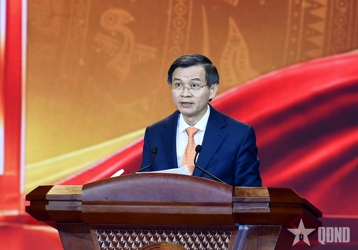 Đồng chí Đoàn Minh Huấn phát động Cuộc thi chính luận về bảo vệ nền tảng tư tưởng của Đảng lần thứ 7, năm 2027.