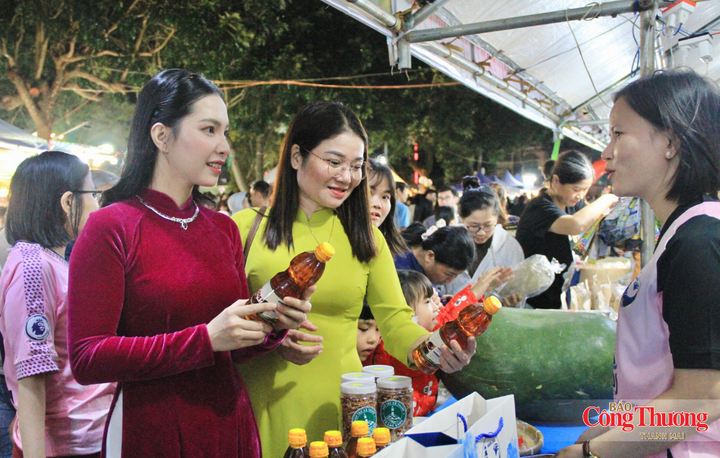 Các chương trình xúc tiến thương mại là cầu nối tiêu thụ nông sản, sản phẩm đặc trưng vùng đồng bào dân tộc thiểu số và miền núi.