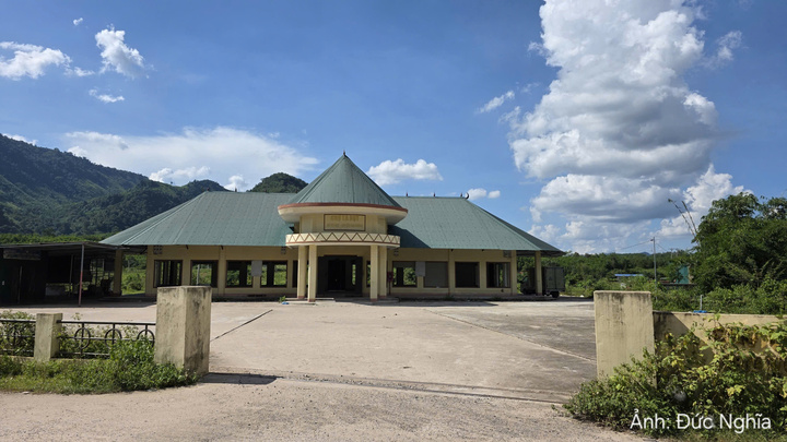 Chợ trung tâm xã Tà Rụt chưa thể khai thác hết công năng, phát huy hiệu quả nguồn vốn đã đầu tư