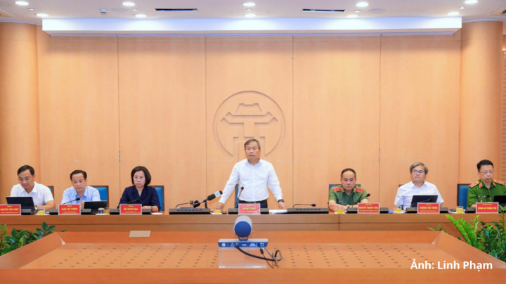 Chủ tịch UBND thành phố Hà Nội Vũ Đại Thắng chỉ đạo tại hội nghị.