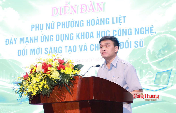 Ông Nguyễn Trường Sơn, Bí thư Đảng ủy, Chủ tịch HĐND phường Hoàng Liệt phát biểu tại diễn đàn.