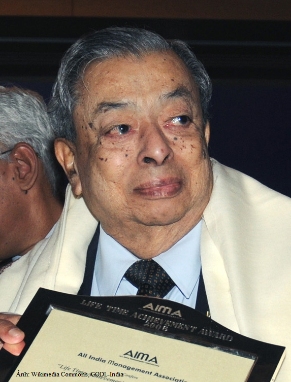 Kỹ sư Verghese Kurien, người dựng mô hình hợp tác xã sữa Amul ở Ấn Độ.