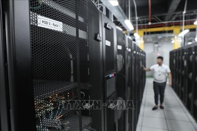 Đầu tư cho trung tâm dữ liệu tăng nhanh, gây áp lực lên lưới điện.