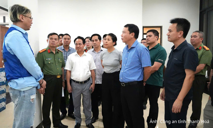 Lãnh đạo Công an tỉnh Thanh Hoá, Cục Cảnh sát hình sự trực tiếp chỉ đạo tại hiện trường và làm việc với đối tượng cầm đầu