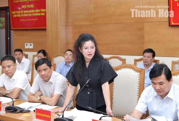 Bà Mai Việt Hà, Phó Giám đốc Báo và Phát thanh, truyền hình Thanh Hóa phát biểu tại hội nghị.