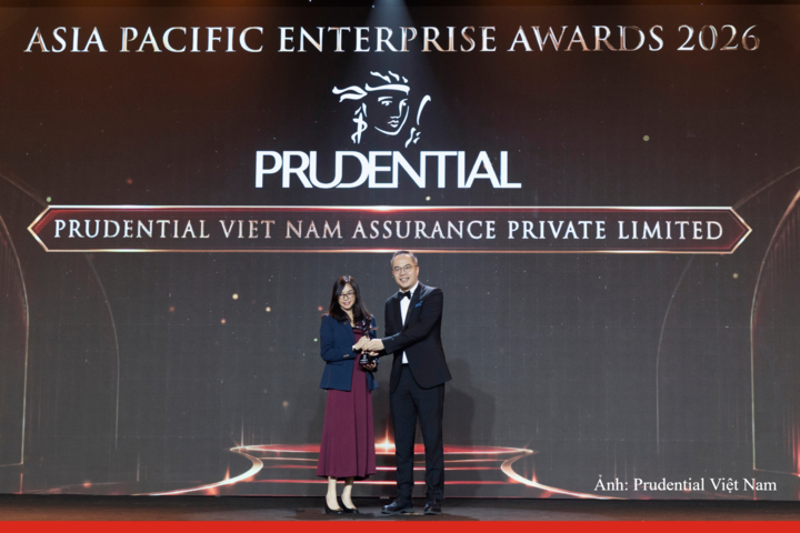 Prudential Việt Nam đạt danh hiệu Doanh nghiệp Quản trị Bền vững & Minh bạch.