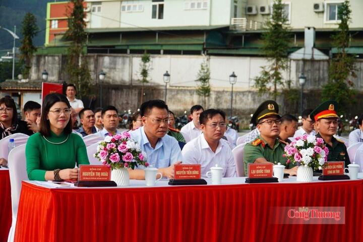 Các đại biểu tham dự  Lễ phát động Chương trình Roadshow. Ảnh: Minh Đức