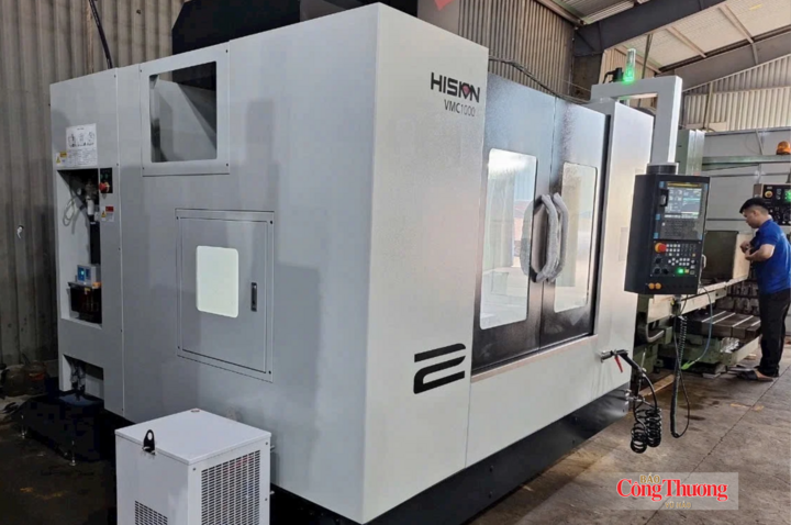 Đầu tư máy móc giúp Công ty TNHH Chế tạo máy công nghiệp miền Trung tăng năng suất lao động, đáp ứng tiêu chuẩn ngày càng cao trong lĩnh vực cơ khí chính xác.