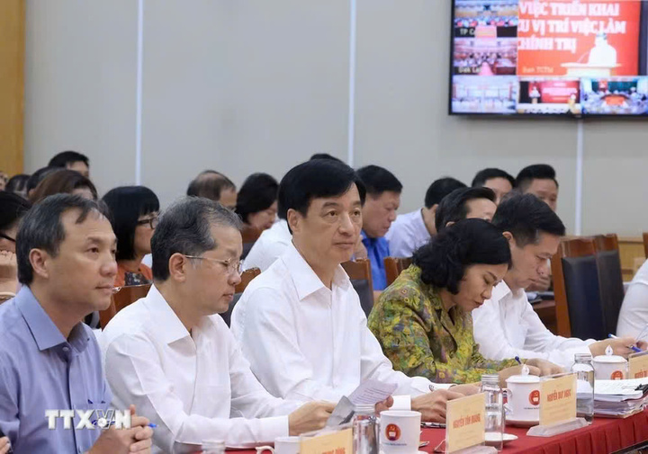 Ủy viên Bộ Chính trị, Bí thư Trung ương Đảng, Trưởng Ban Tổ chức Trung ương Nguyễn Duy Ngọc và các đại biểu tham dự hội nghị. (Ảnh: Tuấn Anh/TTXVN)