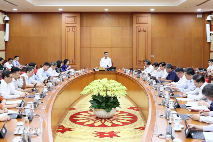 Đồng chí Trần Cẩm Tú, Ủy viên Bộ Chính trị, Bí thư Trung ương Đảng, Thường trực Ban Bí thư, phát biểu. (Ảnh: An Đăng/TTXVN)