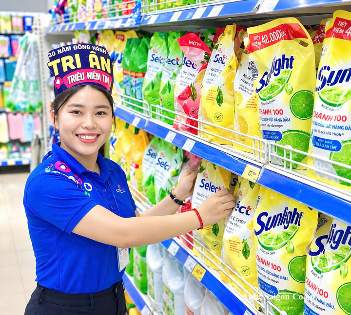 Các chương trình ưu đãi được triển khai đa dạng, từ thực phẩm phục vụ bữa ăn gia đình đến hàng gia dụng và sản phẩm chăm sóc cá nhân.