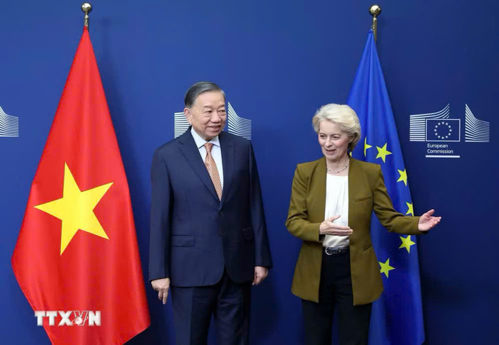 Tổng Bí thư, Chủ tịch nước Tô Lâm gặp Chủ tịch Ủy ban châu Âu Ursula von der Leyen. (Ảnh: Thống Nhất/TTXVN)