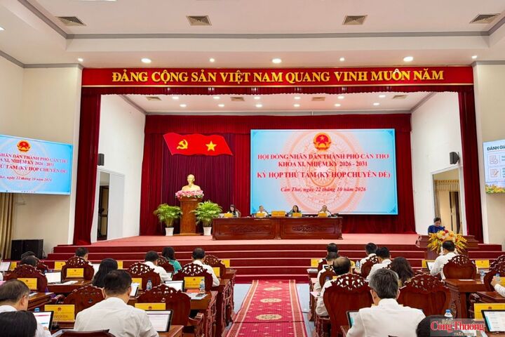 Quang cảnh kỳ họp.