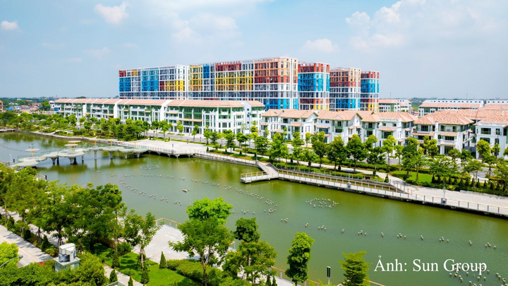 Không gian xanh mát rộng lớn tại Sun Urban City Ninh Binh giúp nâng tầm trải nghiệm thư thái và tạo nhịp sống gắn kết cho cư dân