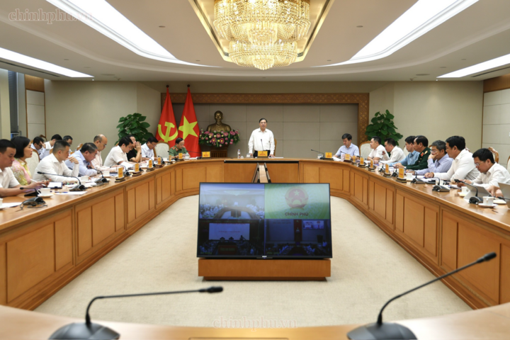 Phó Thủ tướng Thường trực Chính phủ Phạm Gia Túc chủ trì cuộc làm việc về tình hình triển khai các công trình, dự án phục vụ Hội nghị cấp cao APEC 2027. Ảnh: chinhphu.vn/Phương Nguyên