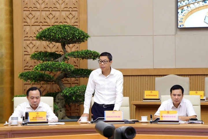 Thứ trưởng Bộ KH&CN Lê Xuân Định báo cáo tại Hội nghị. Ảnh: chinhphu.vn/Gia Huy